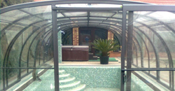 Kültéri feszített mozaikos medence fedéssel - 2013