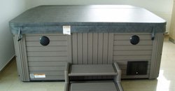 Masszázsmedence, jakkuzi - Bőrtető